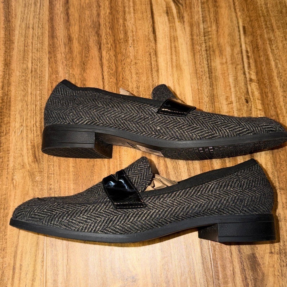 Clarks women 8 Loafer shoes Trish Rose Grey Herringbone fabric leather pattern